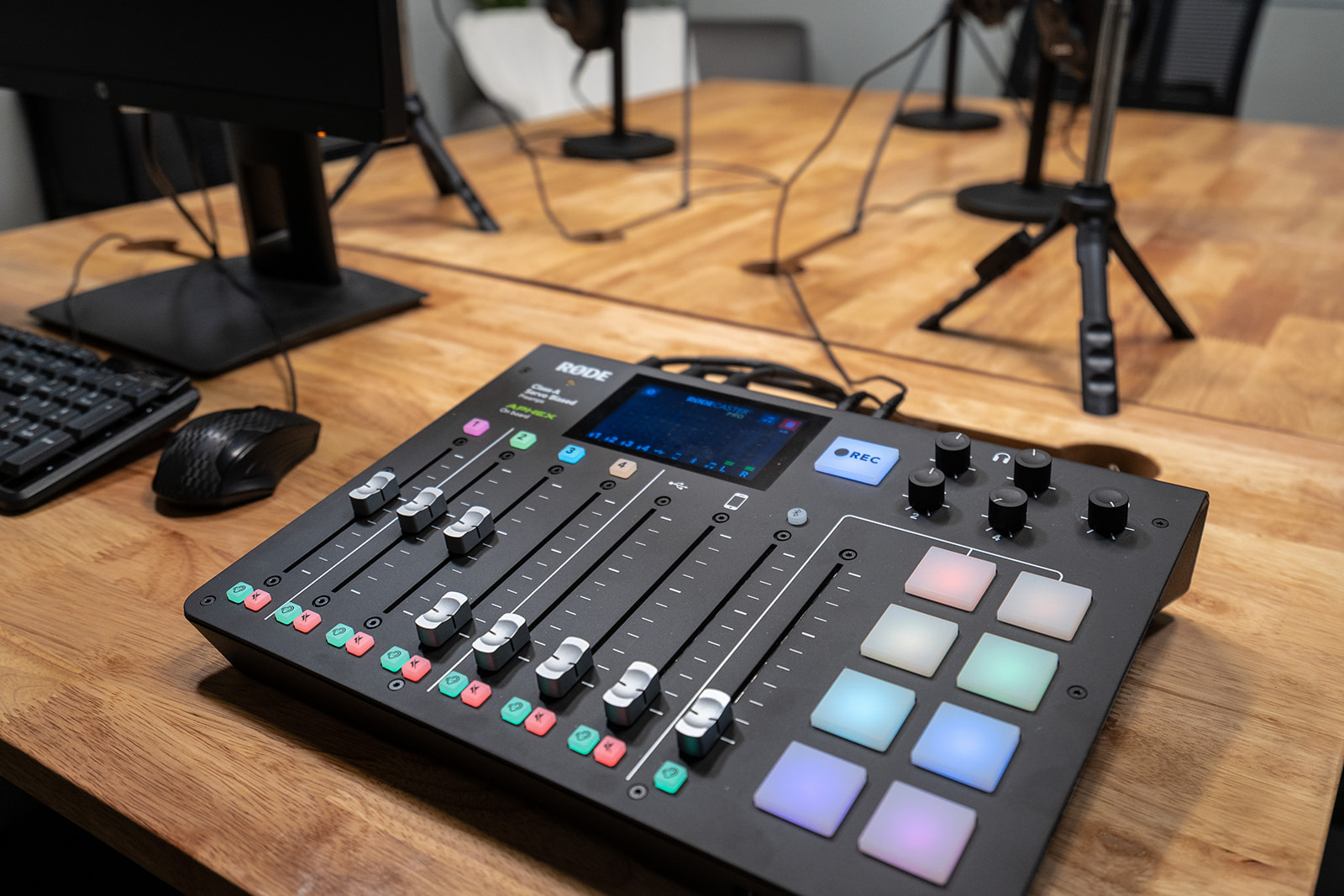 NuvoDesk Coworking image 2