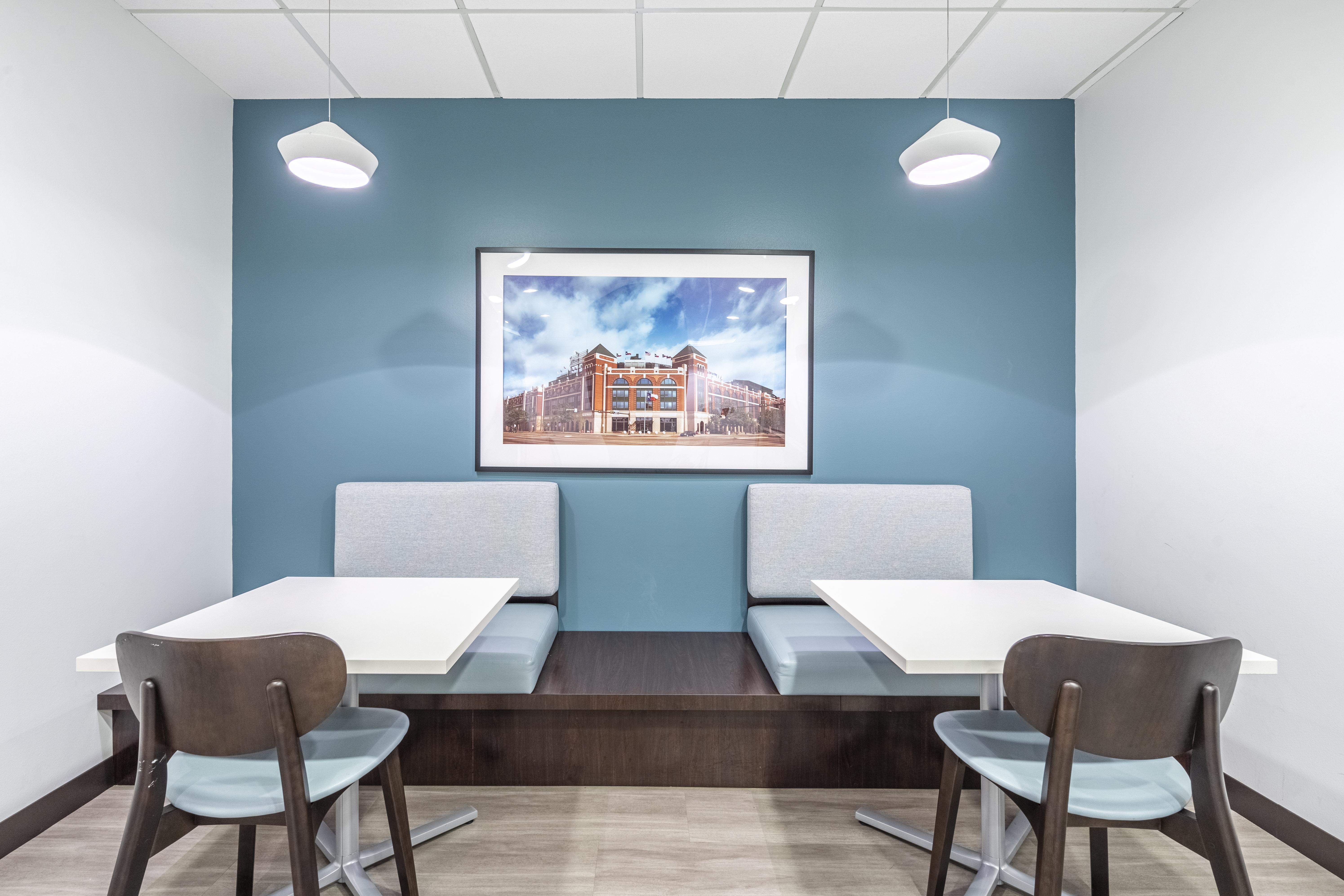 Regus - Texas, Arlington - Ballpark Way image 5
