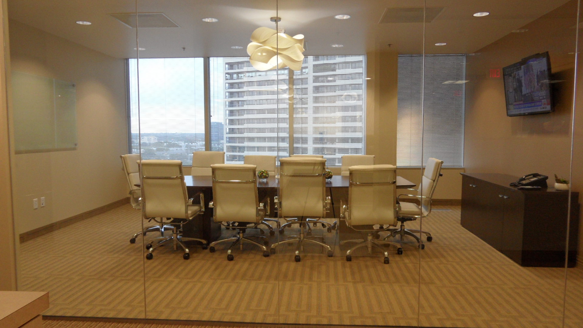 Premier Workspaces - Two Turtle Creek image 3