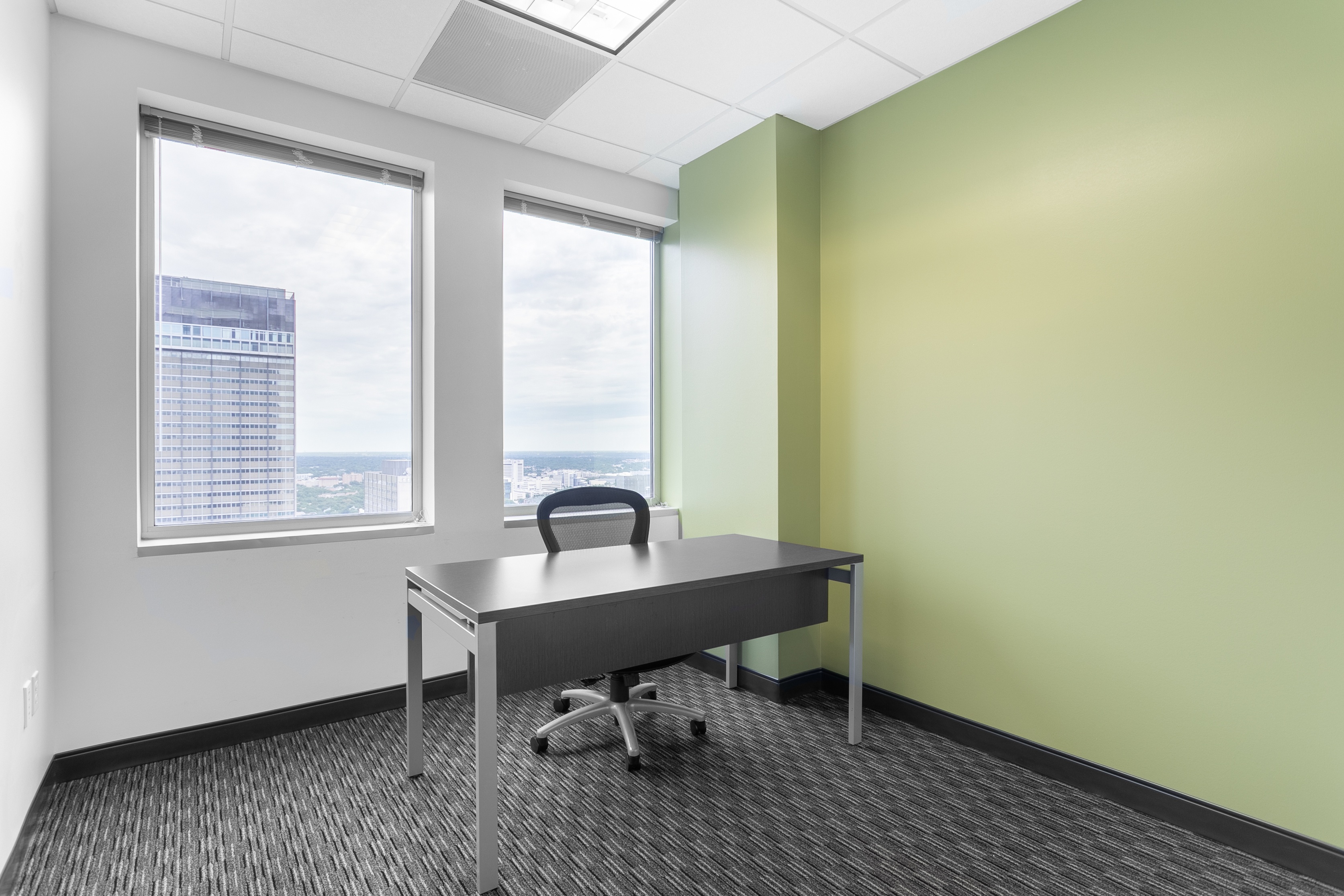 Regus - Texas, Dallas - Downtown Republic Center image 3