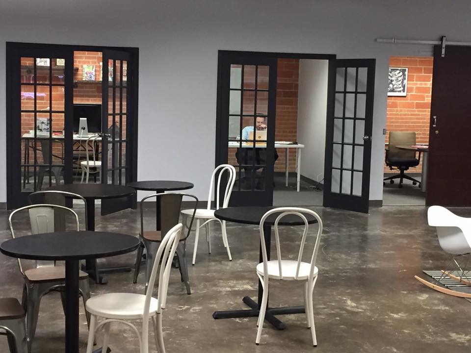 Top Desk Co-Working image 2