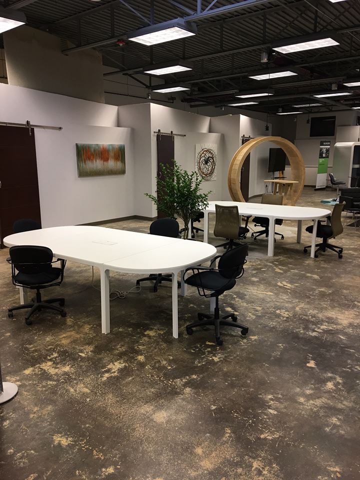 Top Desk Co-Working image 4