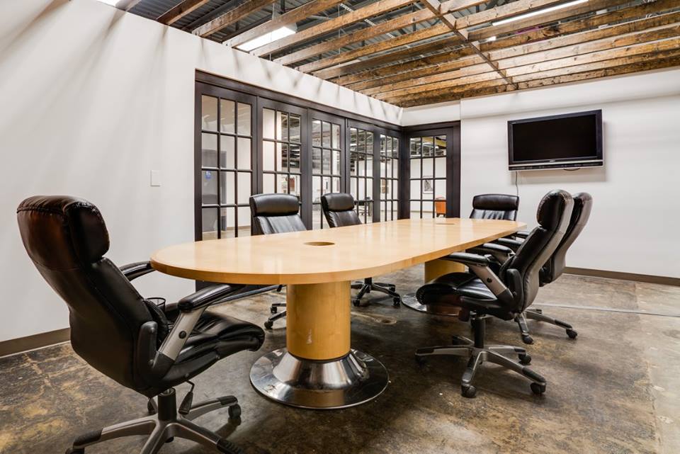 Top Desk Co-Working image 5