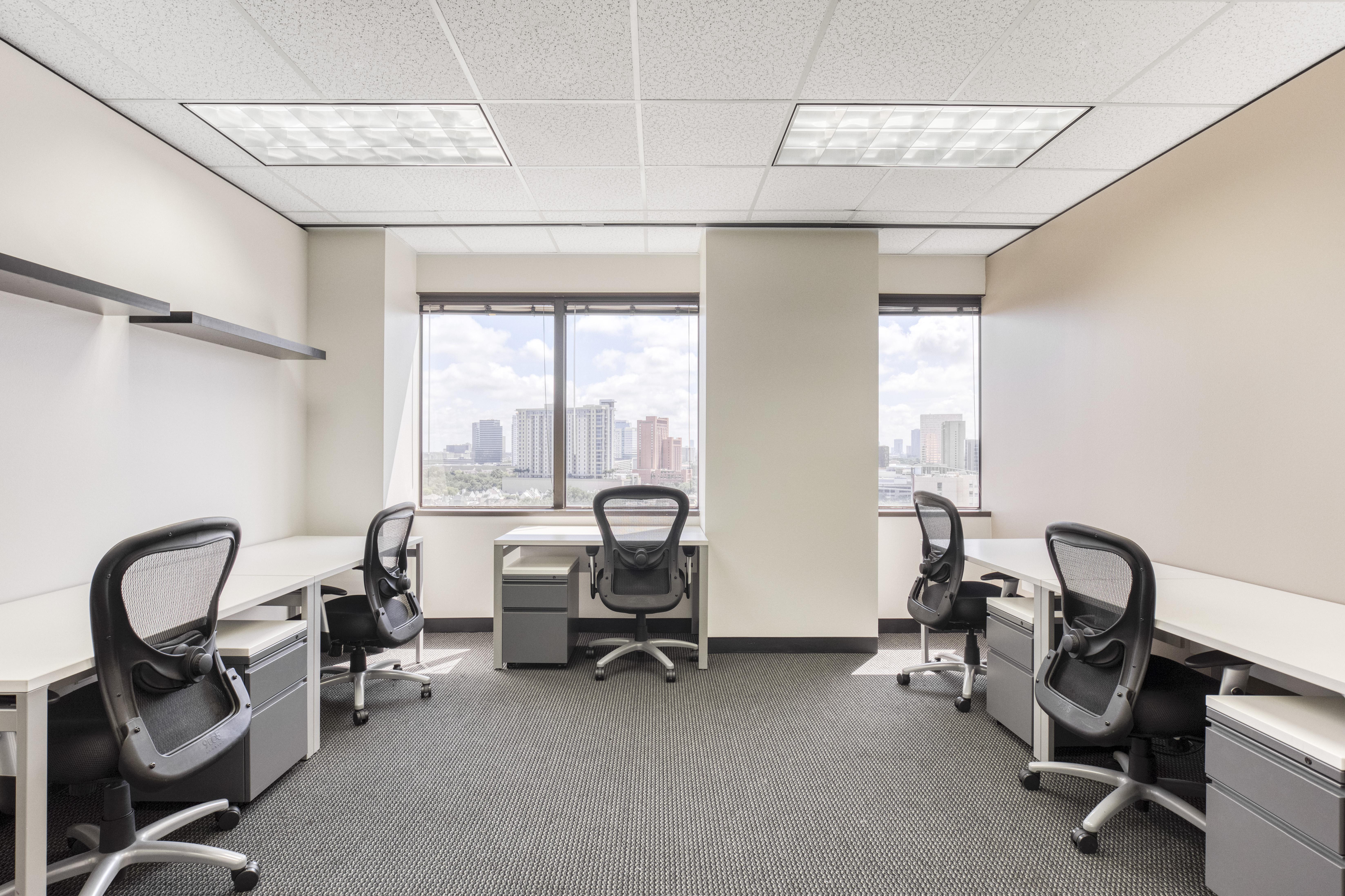 Regus - Texas, Houston - 5444 Westheimer image 3