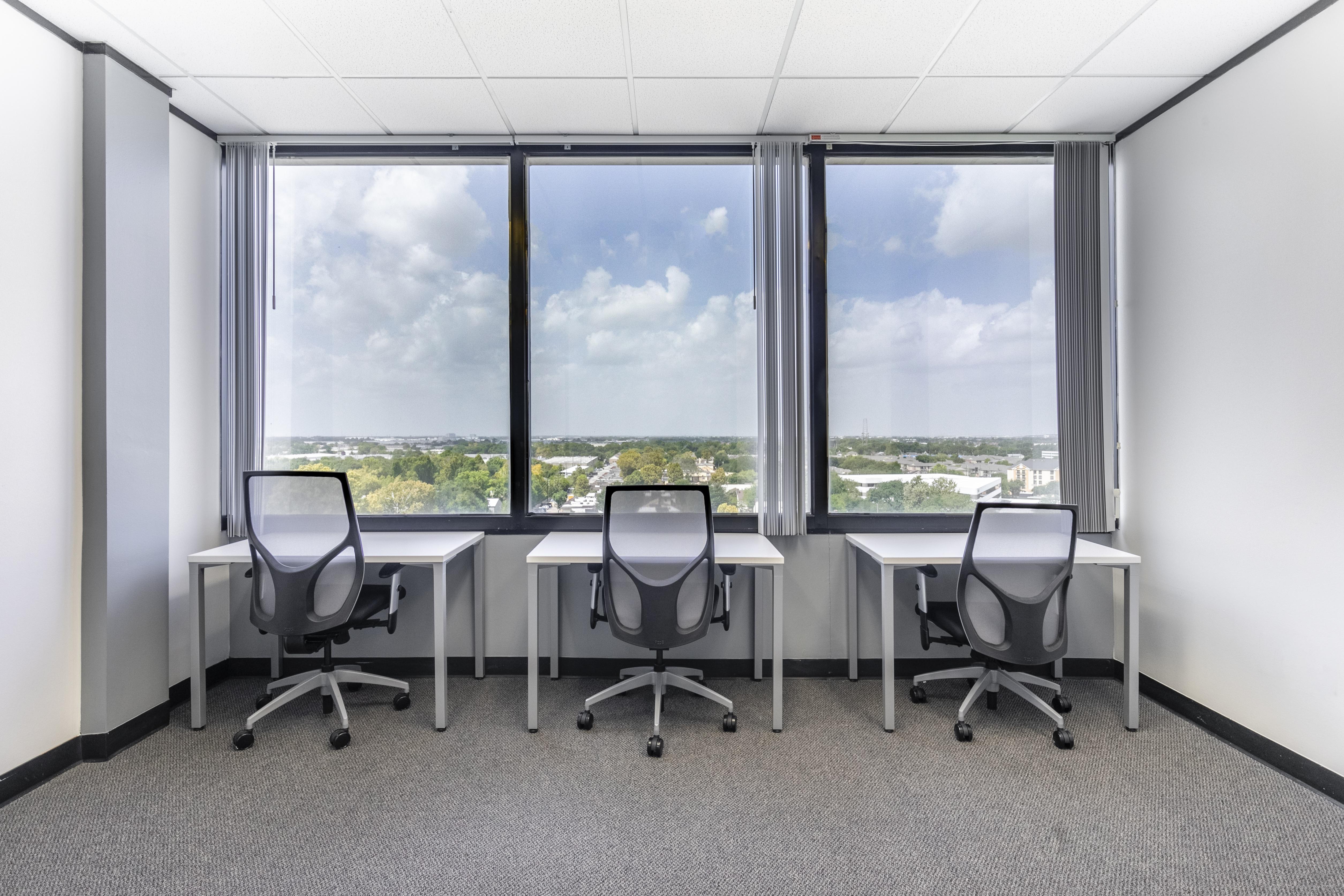 Regus - Texas, Houston - Northwest Freeway image 3