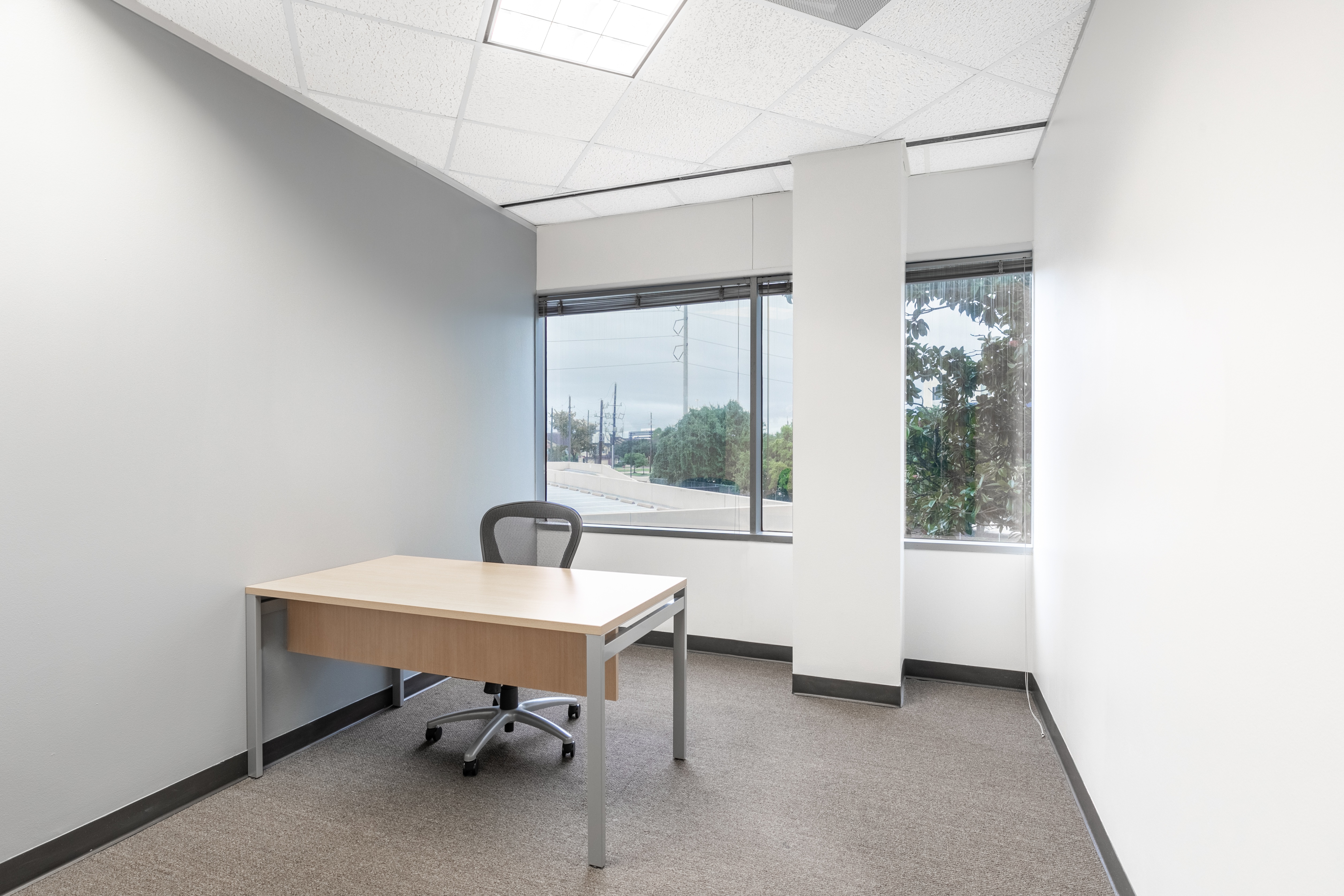 Regus - Texas, Houston - Park Row image 3