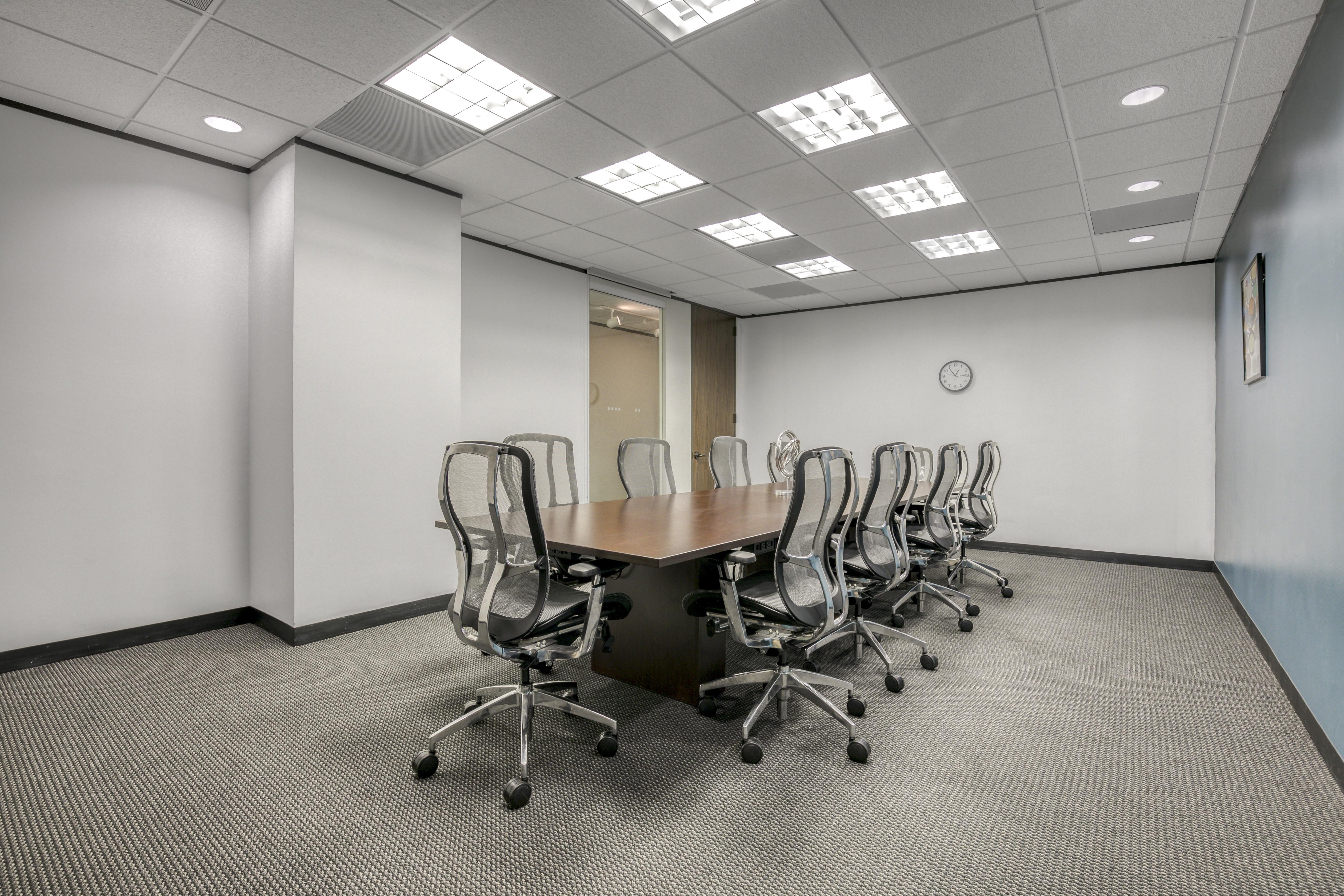 Regus - Texas, Houston - Woodway image 4