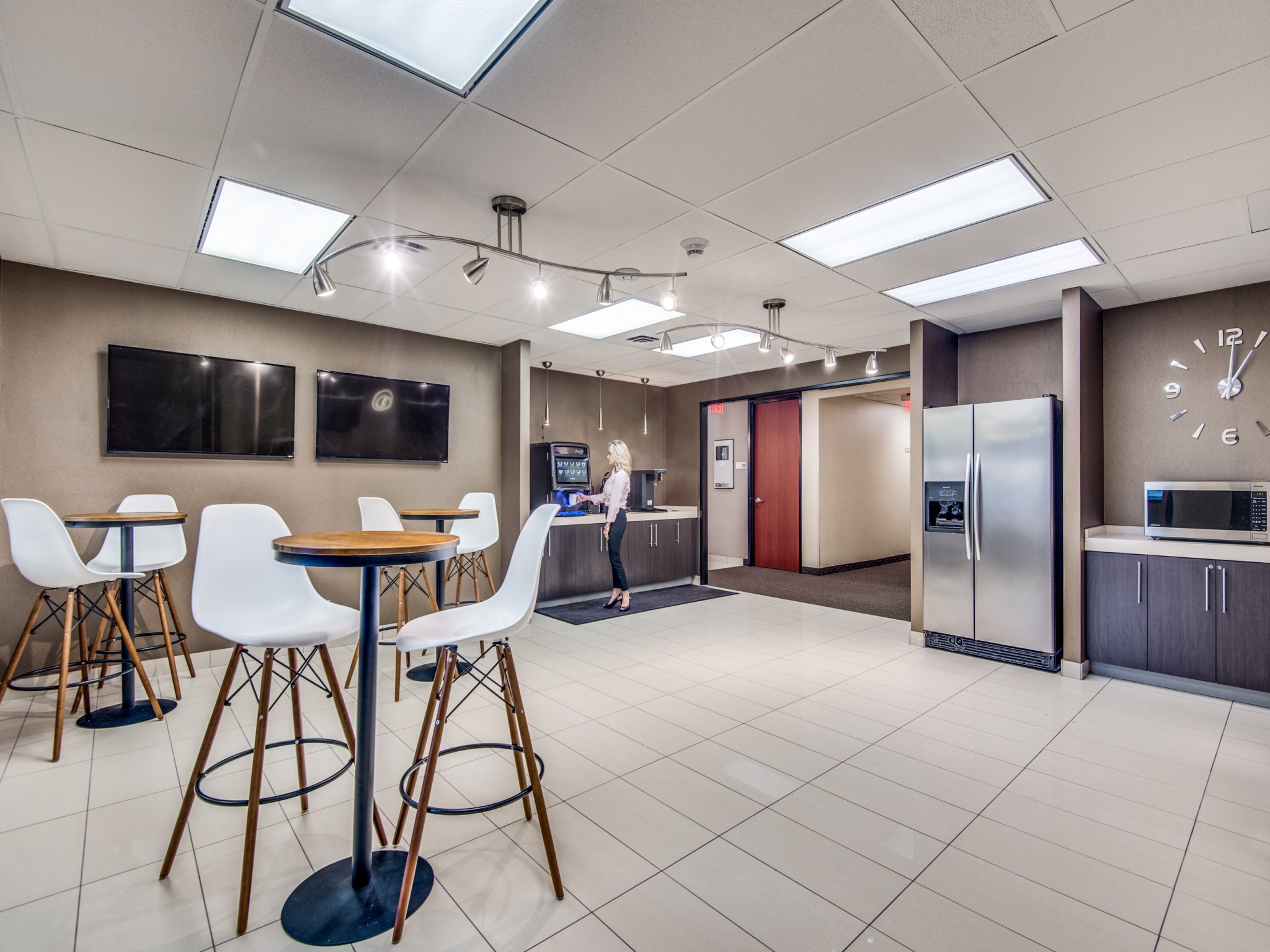 WORKSUITES Las Colinas image 5