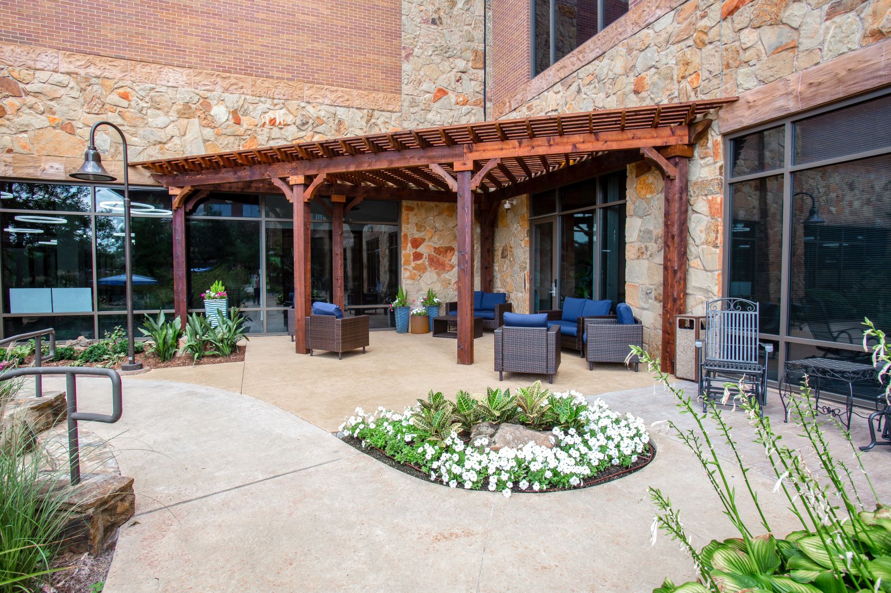 hopehub Coworking Space image 2