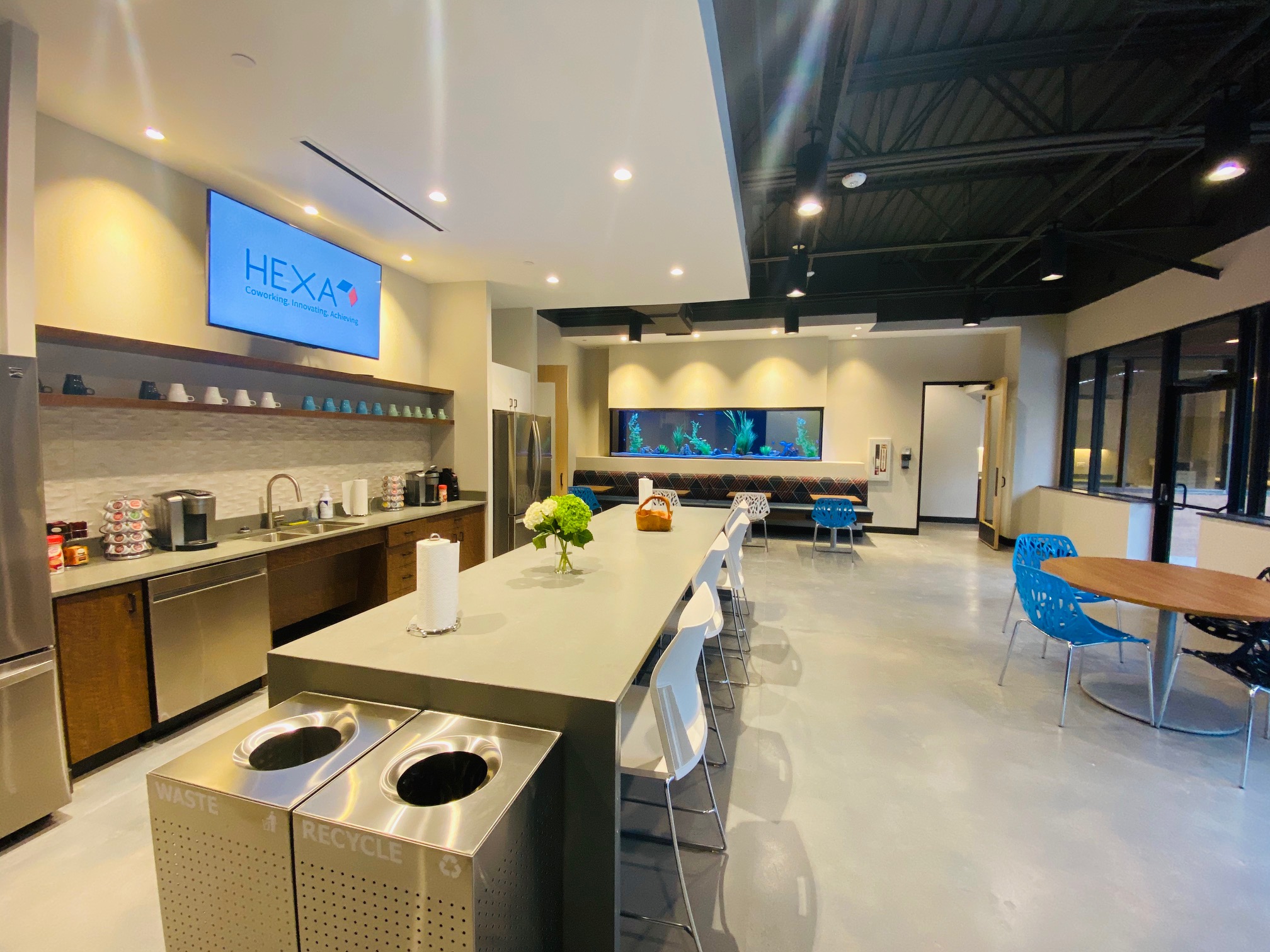 Hexa C0-working image 4