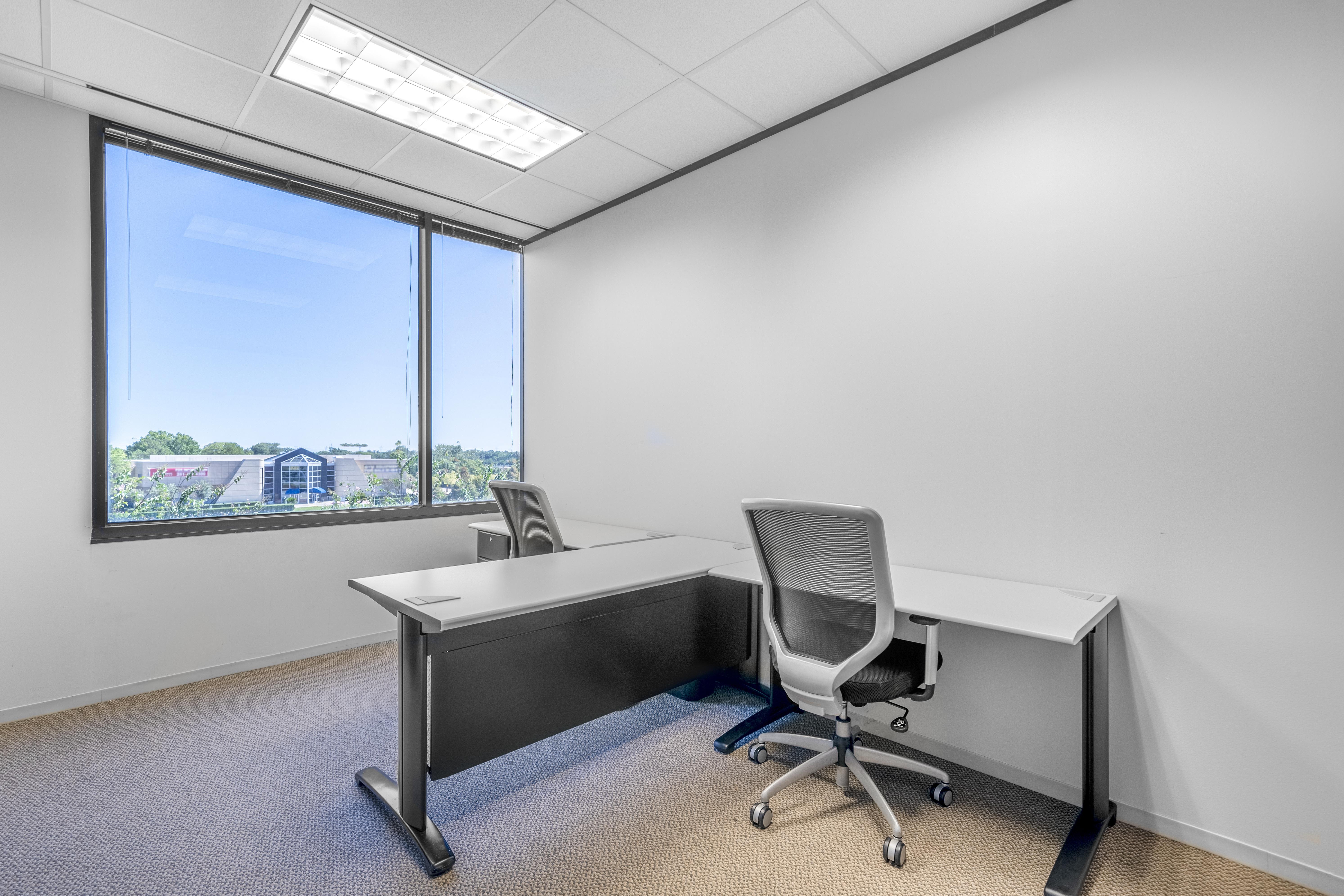 Regus - Texas, Sugar Land - Williams Trace image 3