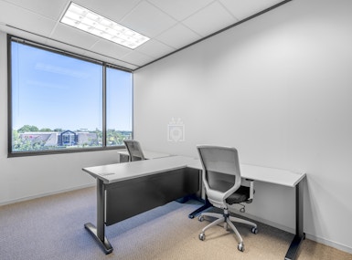 Regus - Texas, Sugar Land - Williams Trace image 3