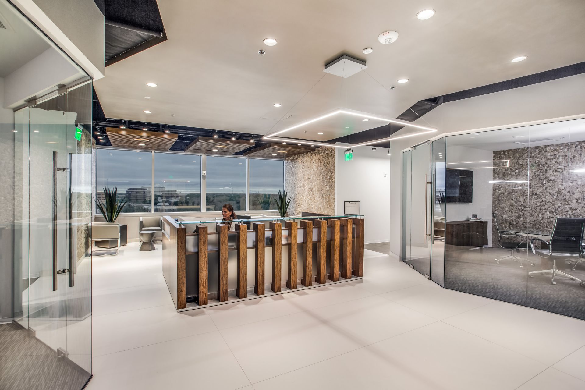 WORKSUITES Sugar Land image 4