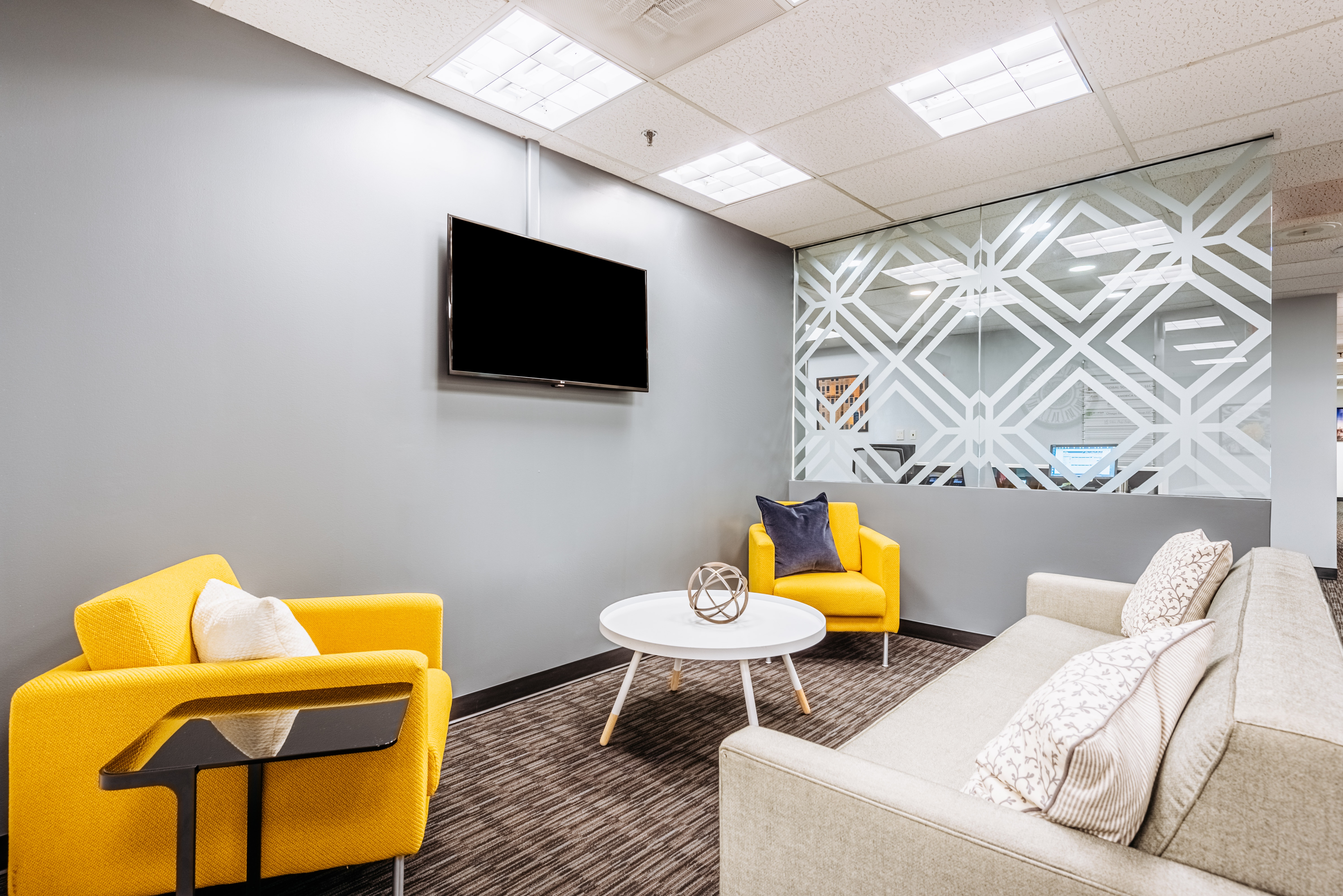 Regus - Virginia, Arlington - Rosslyn image 5