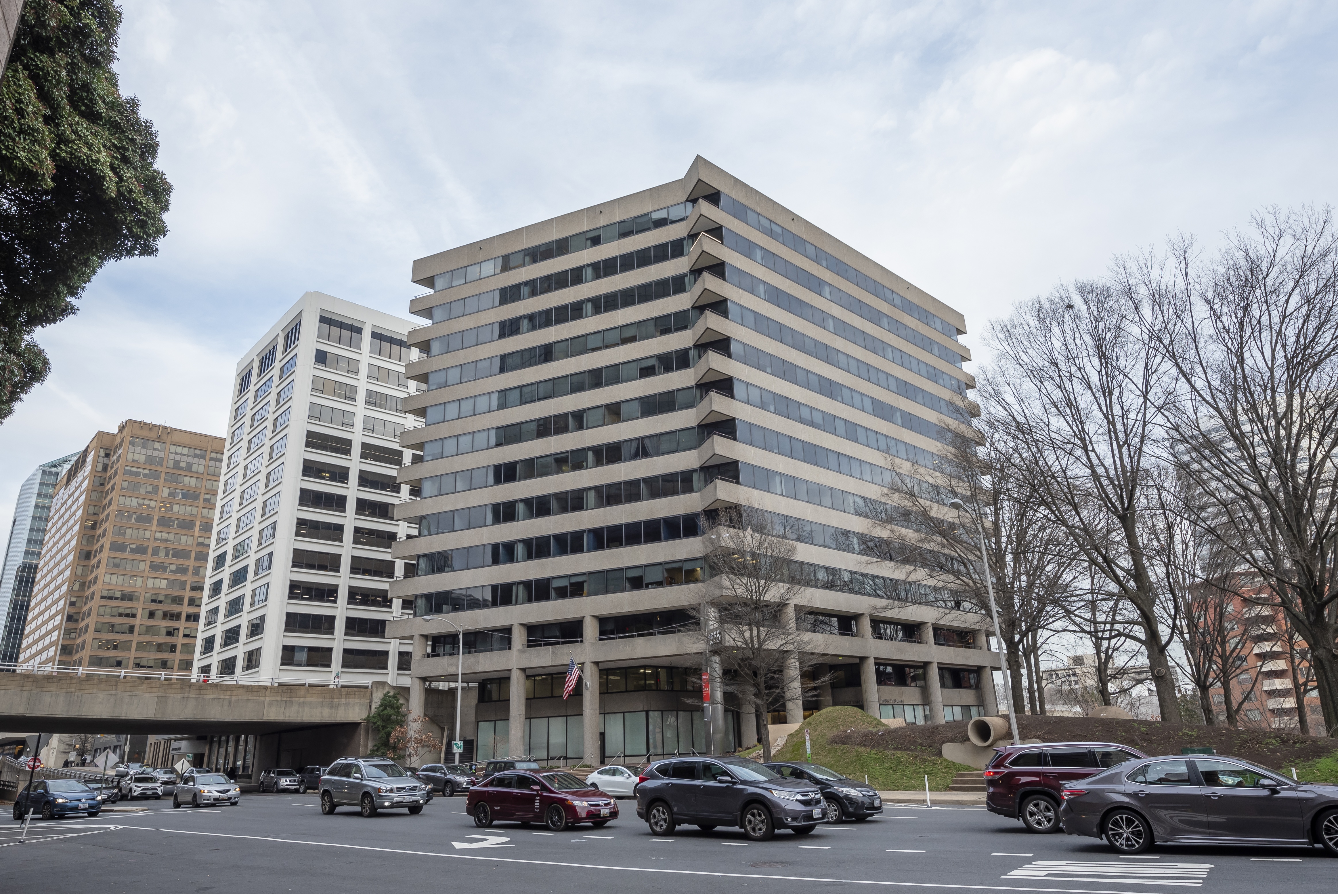 Regus - Virginia, Arlington - Rosslyn image 1
