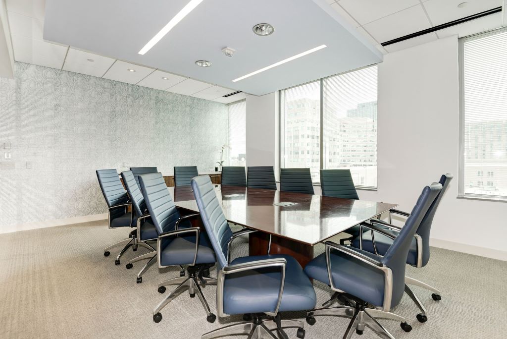 Carr Workplaces Reston Town Center image 4