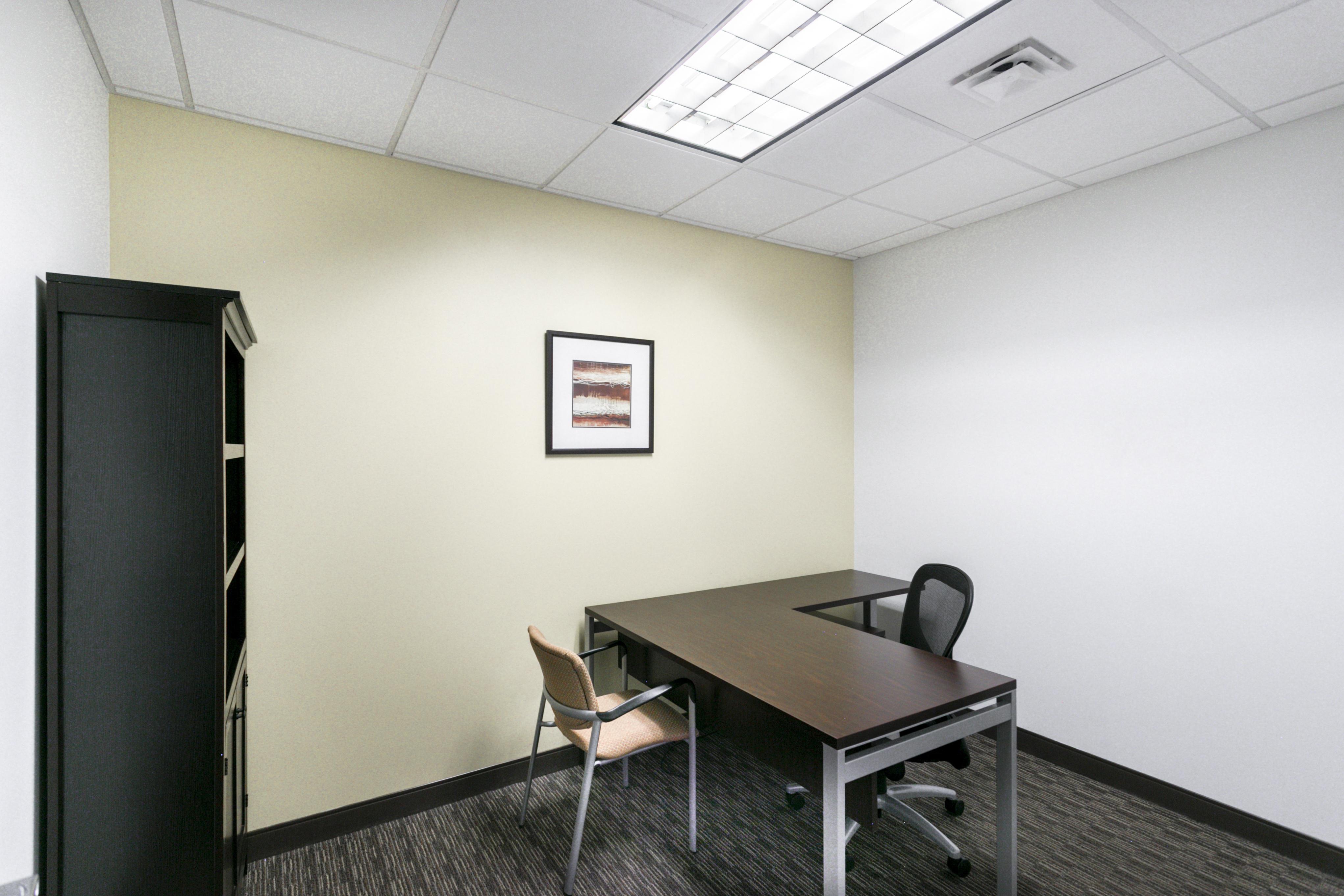Regus - Virginia, Richmond - Sun Trust Center Downtown image 3