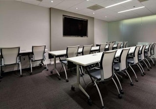 AdvantEdge Business Centers image 2