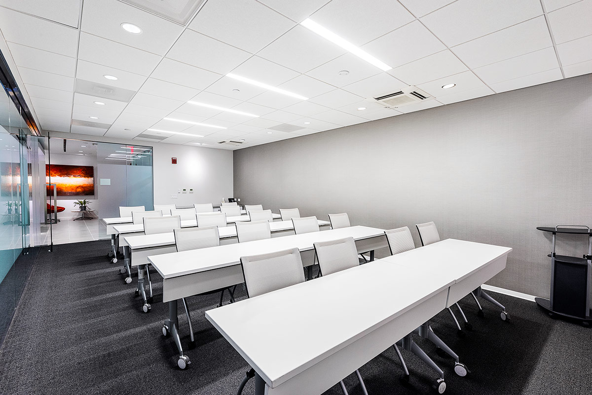 AdvantEdge Workspaces Chevy Chase image 3