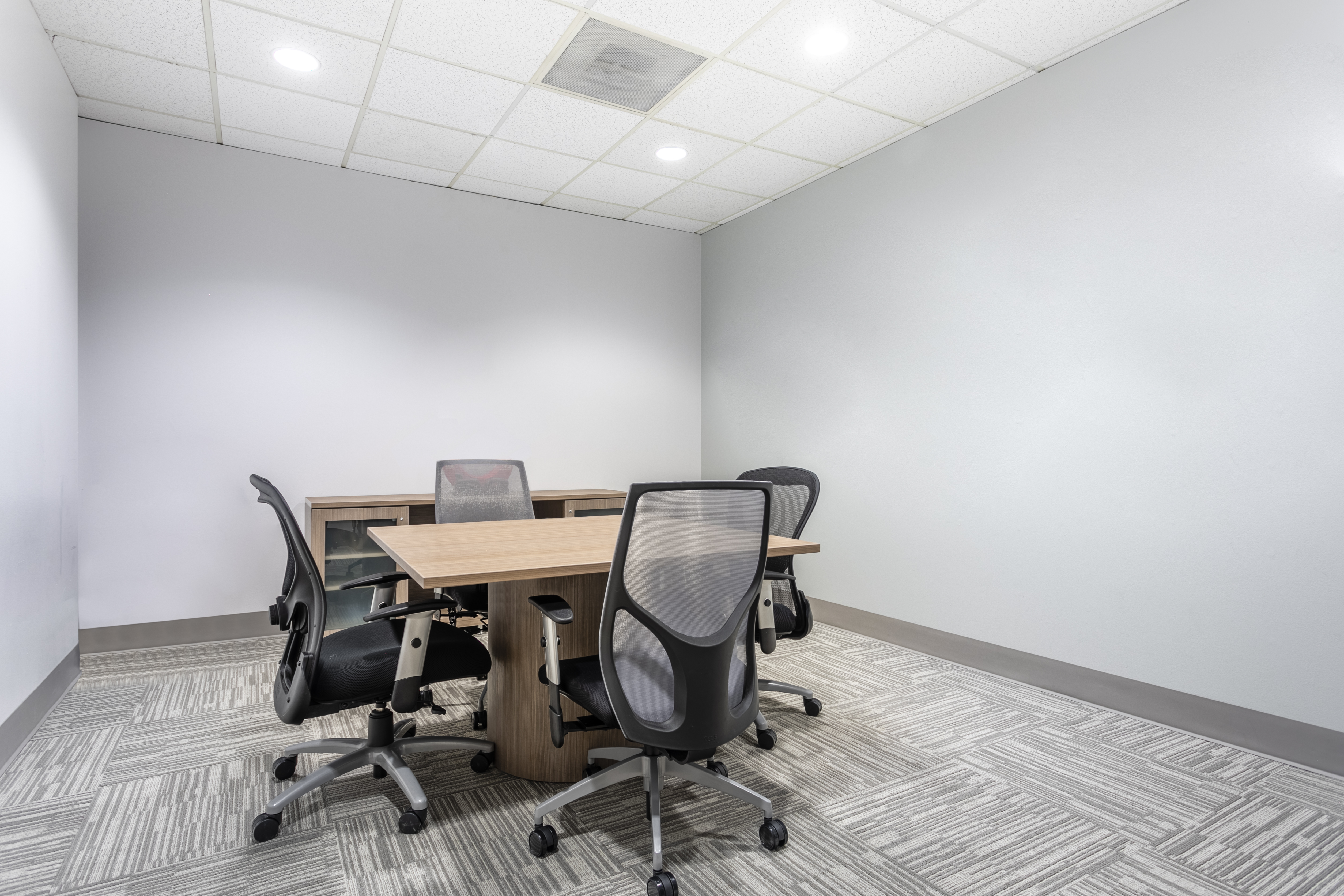 Regus - Washington, Bellevue - Bellefield Office Park image 4