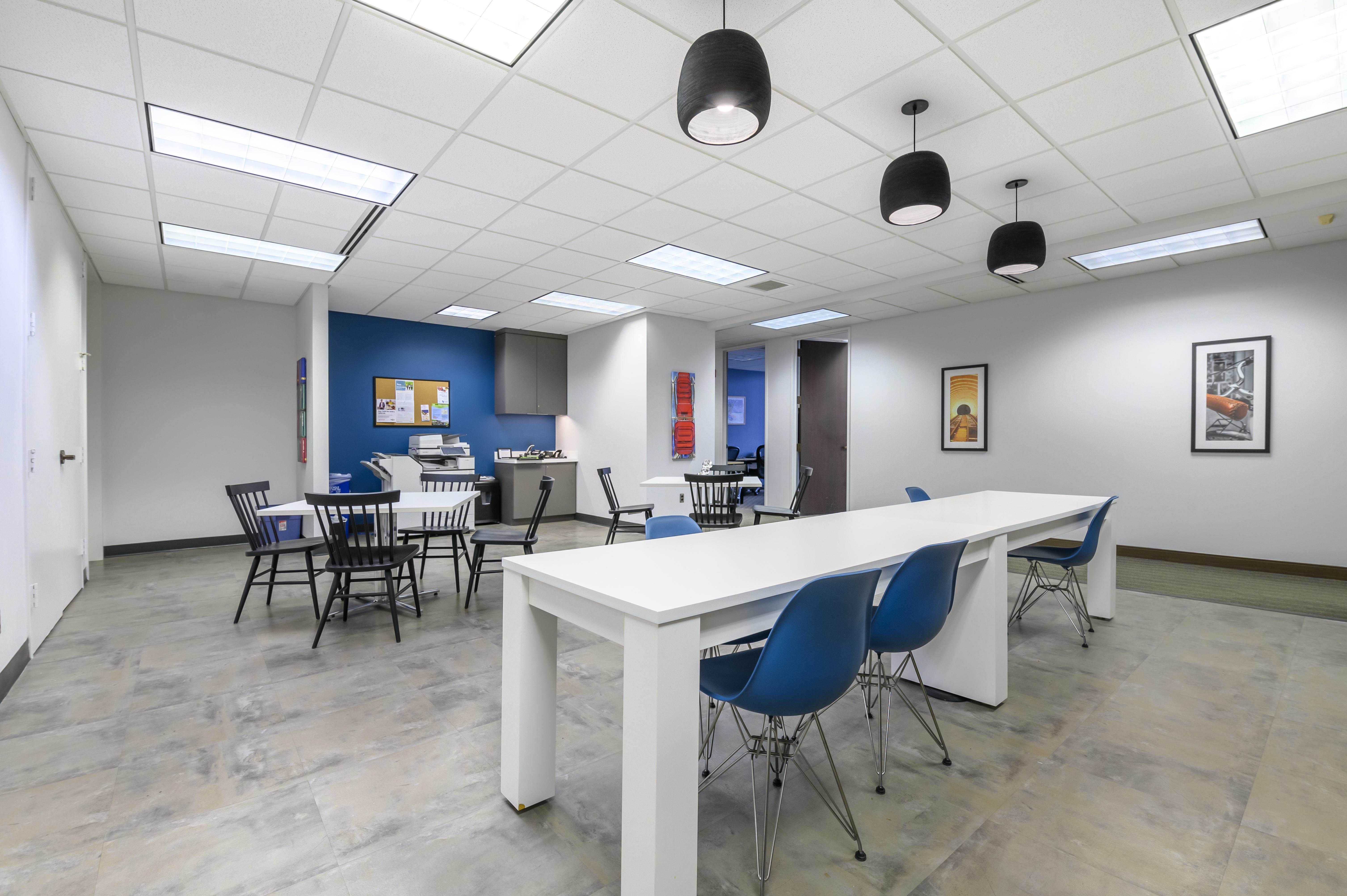 Regus - Wisconsin, Brookfield - Brookfield Square image 4