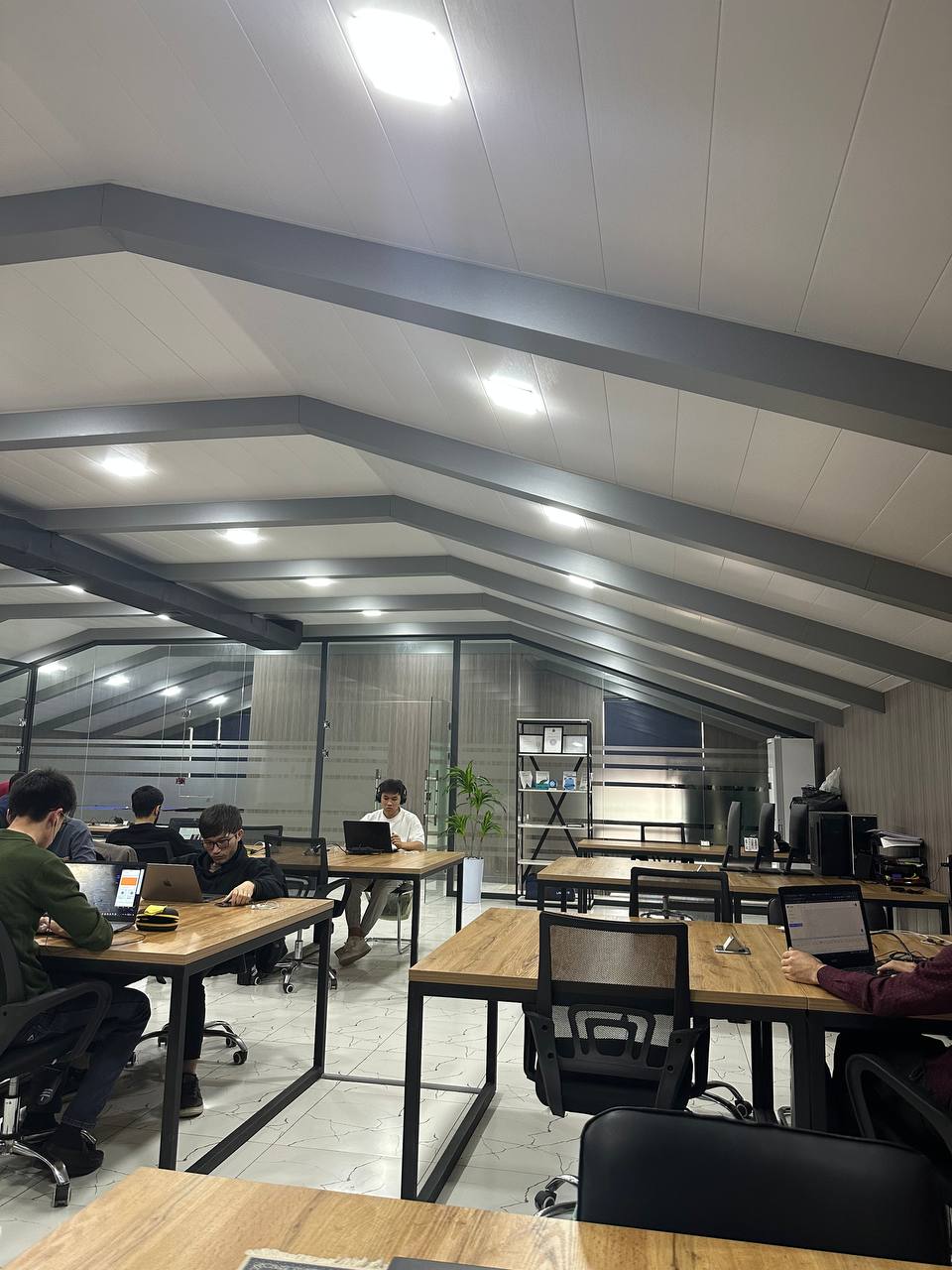 Abdufattoh Abdurahmonov image 2