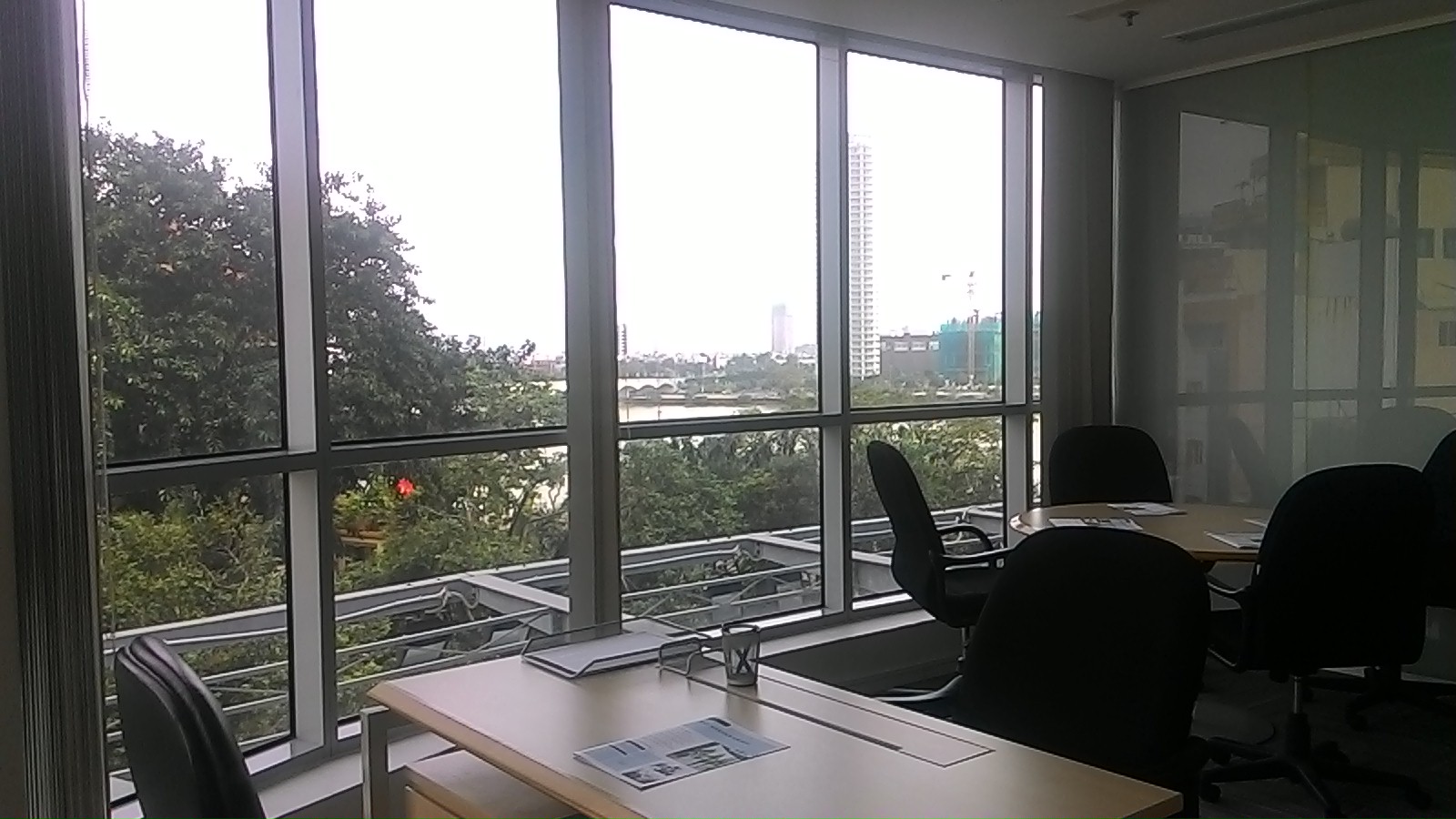 Regus Indochina Riverside Office Tower image 4