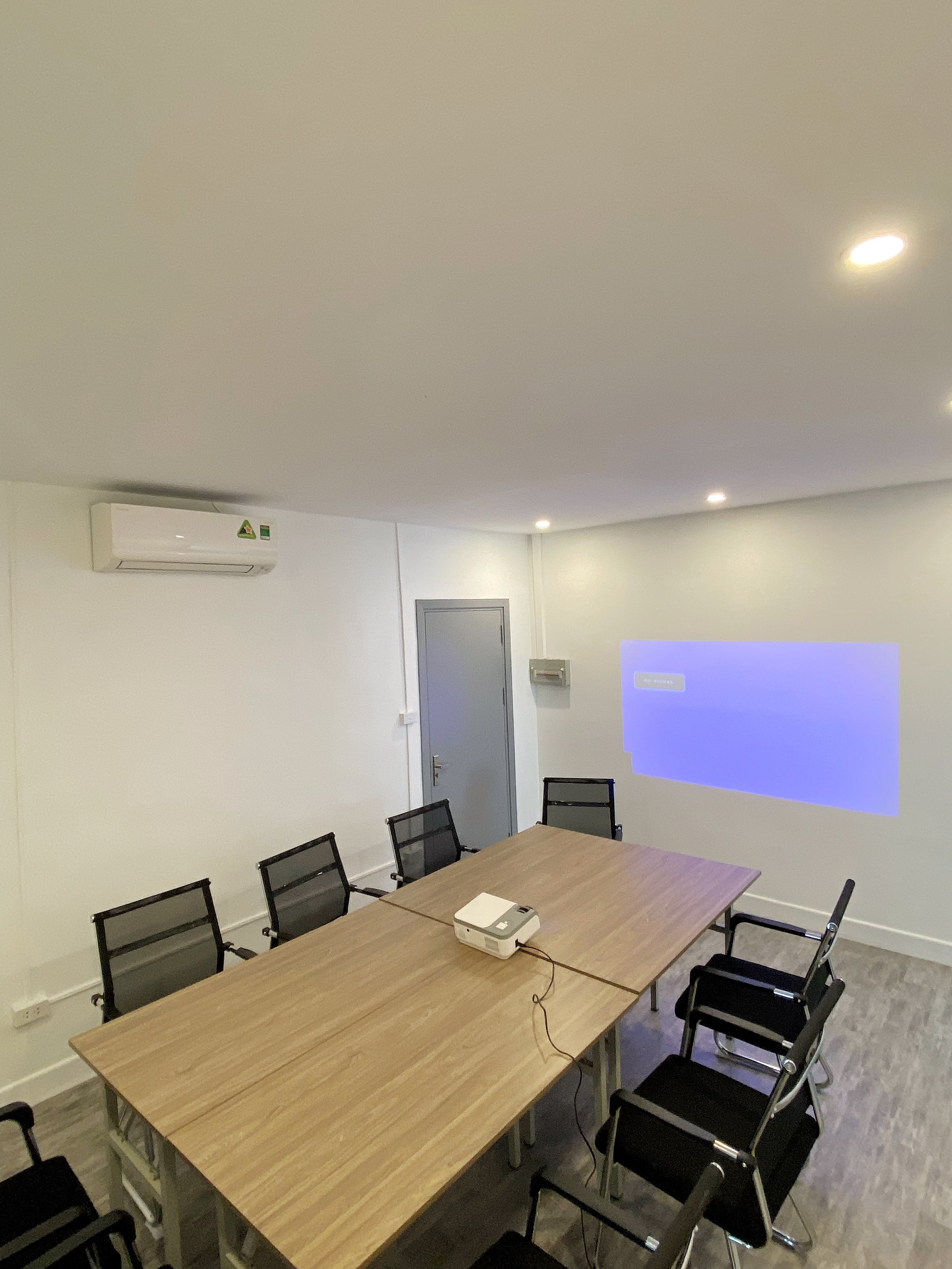 HanoiHub Coworking Space 2 image 3