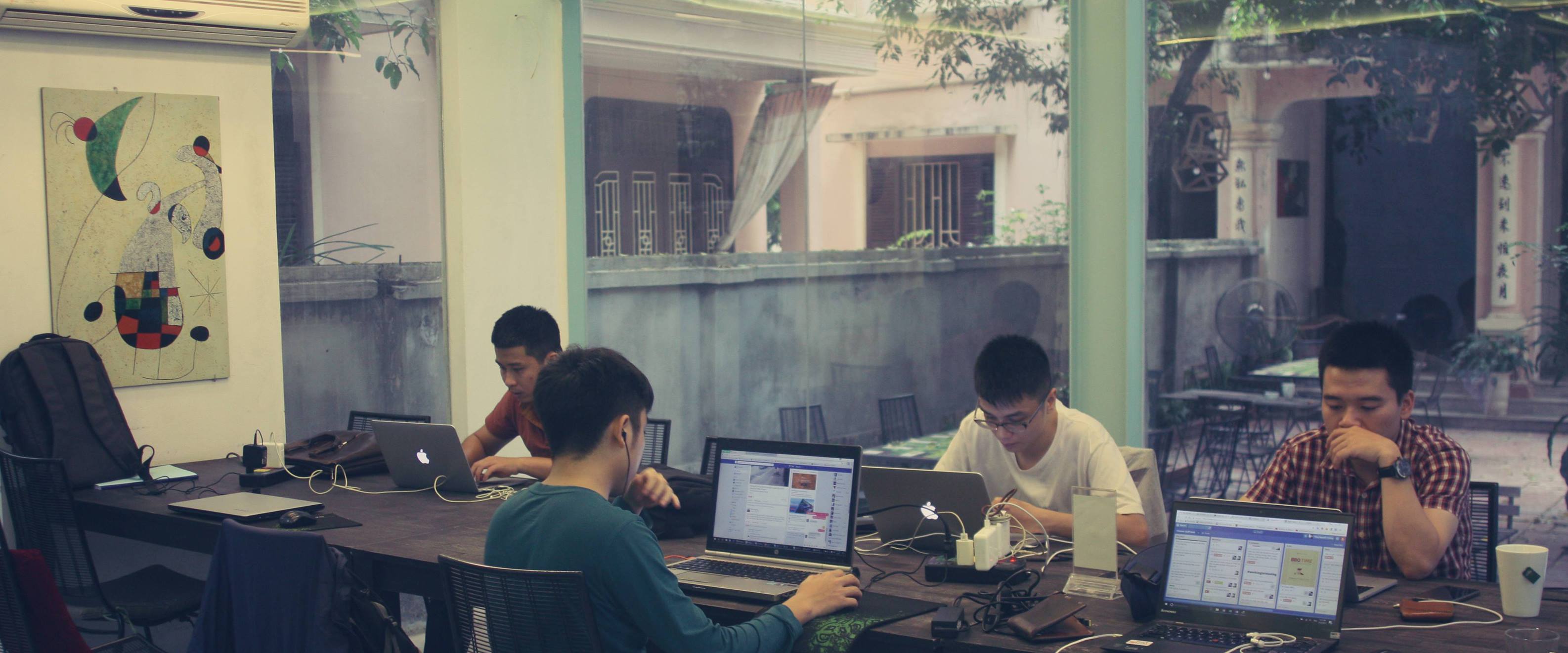 iHouse profile image