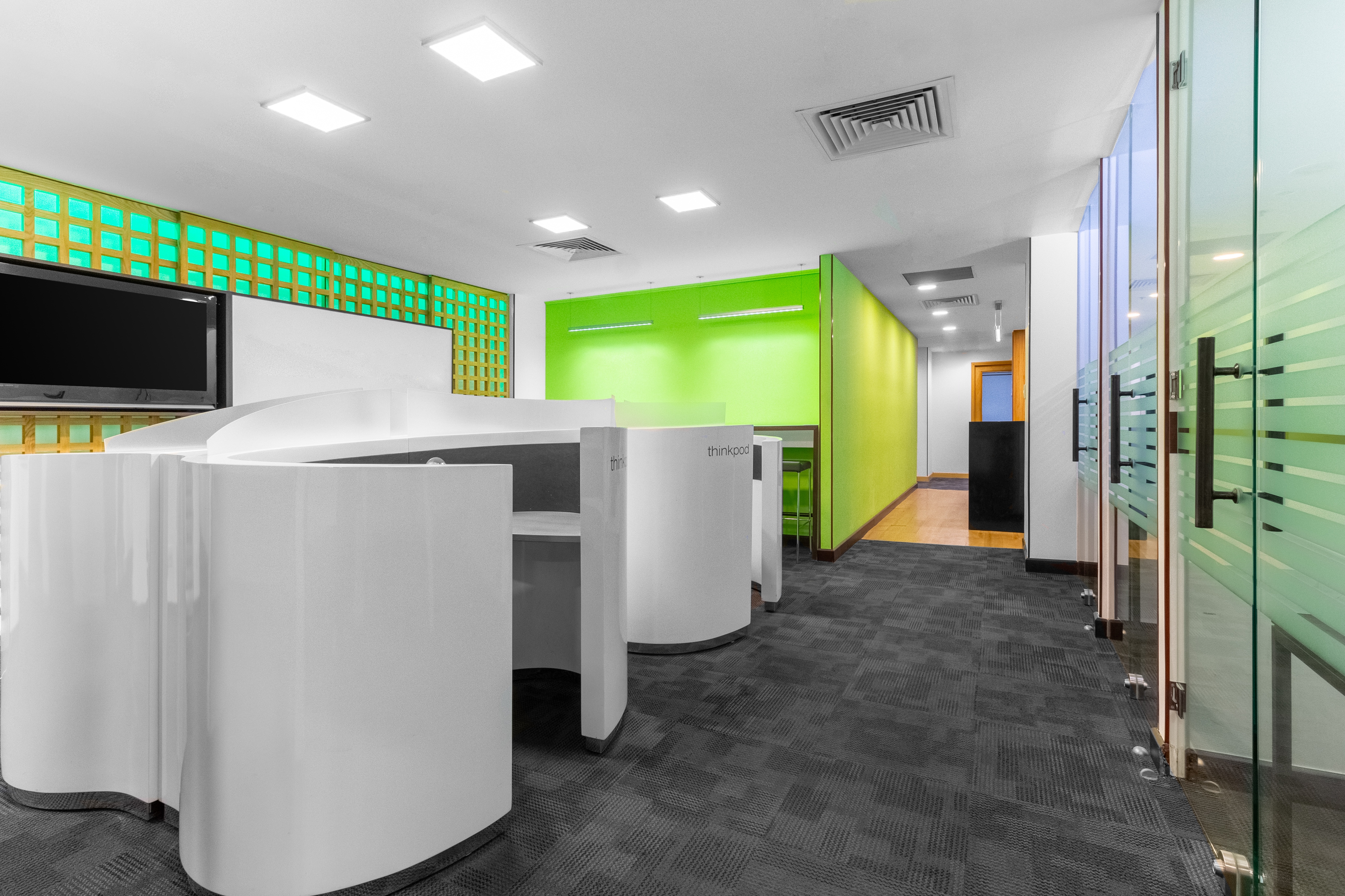 Regus - Ho Chi Minh City, Regus Me Linh Point Tower image 5