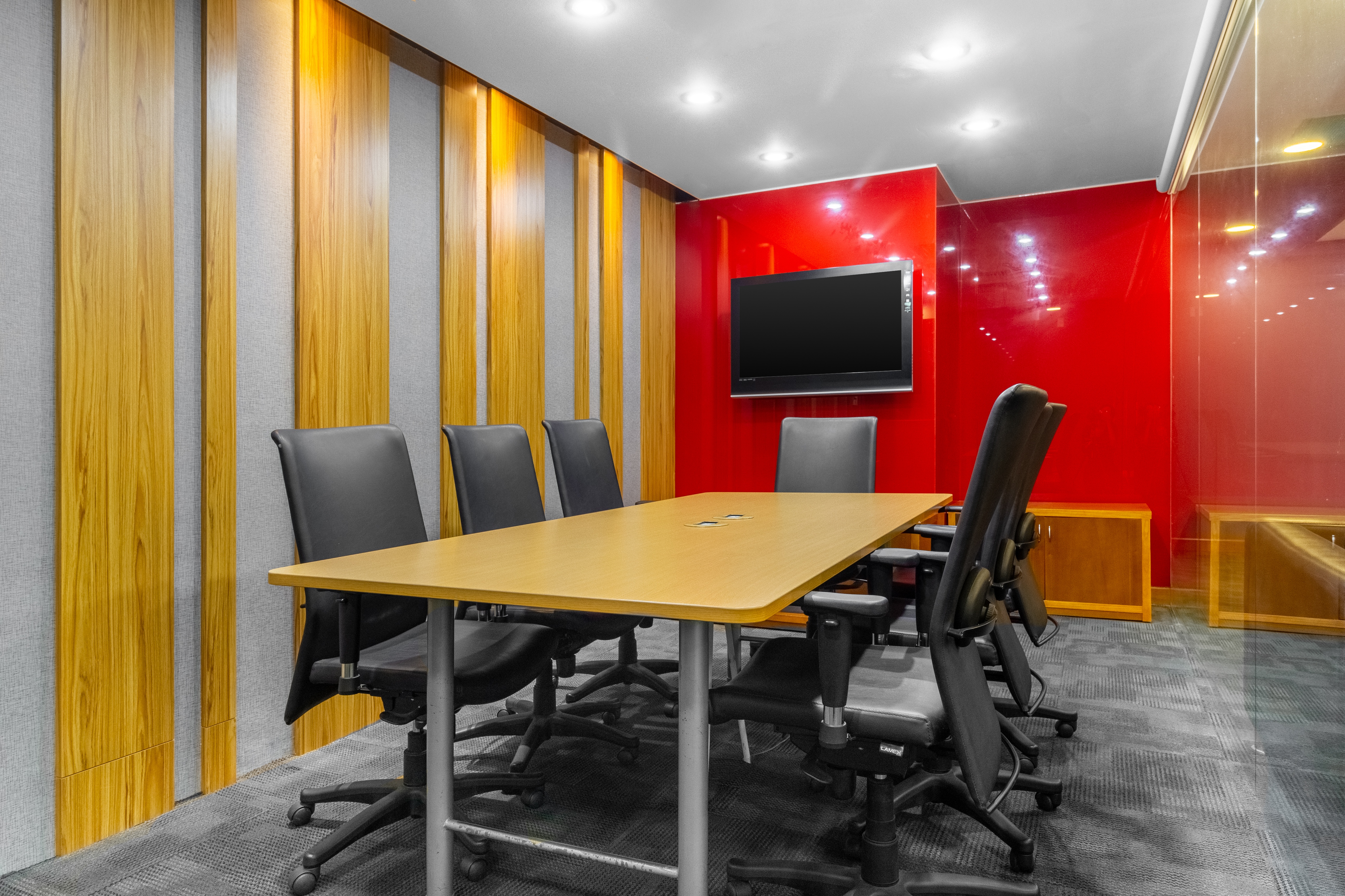 Regus - Ho Chi Minh City, Regus Me Linh Point Tower image 4