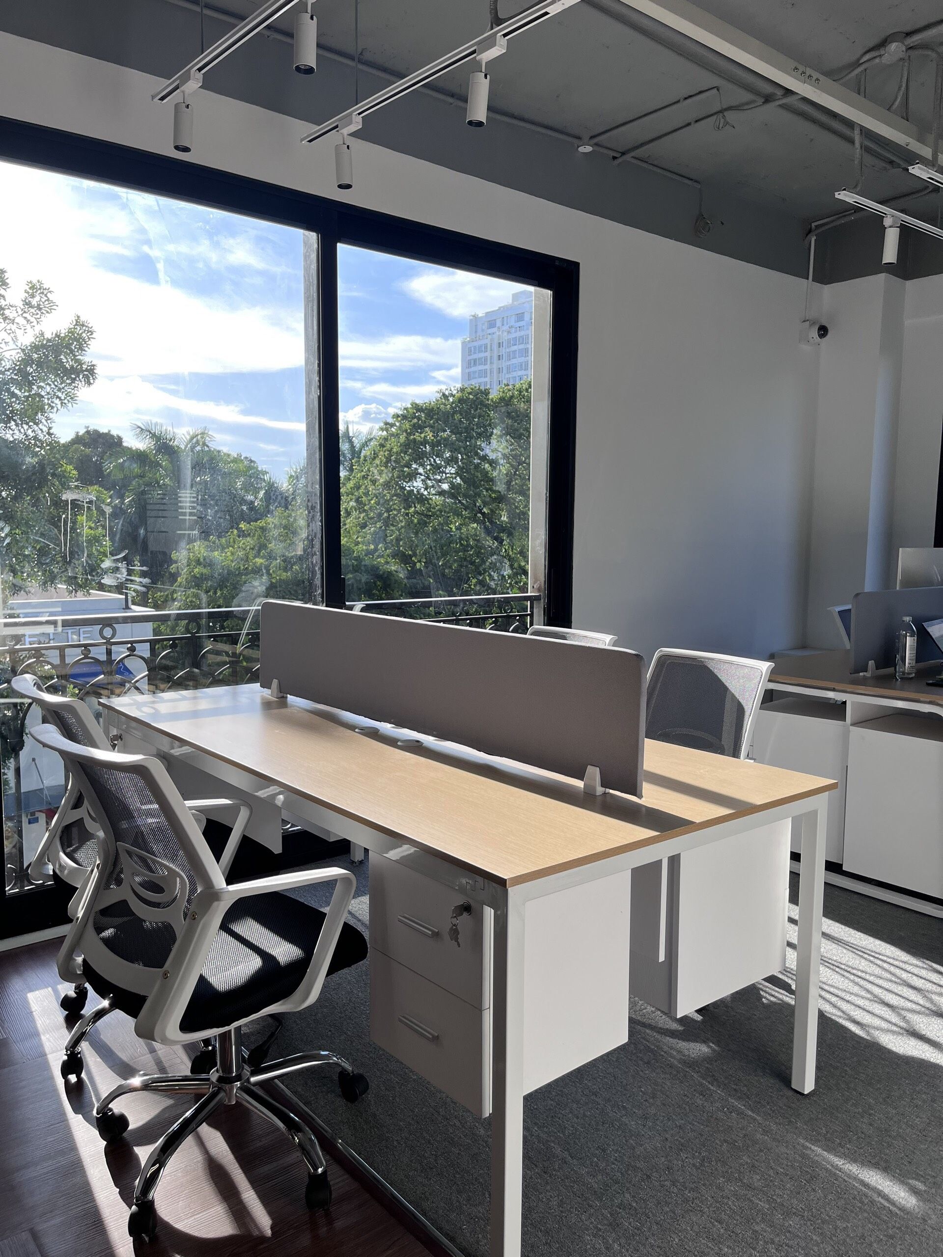 VK SOHO OFFICES image 2