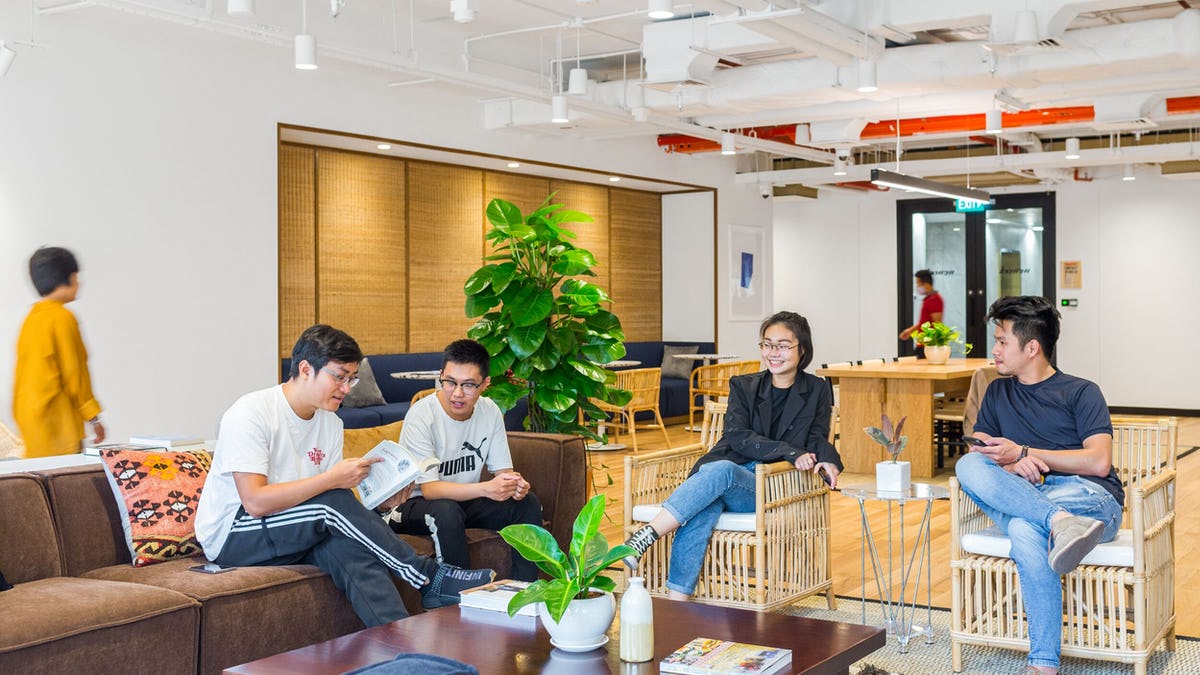 WeWork Lim Tower 3 image 3