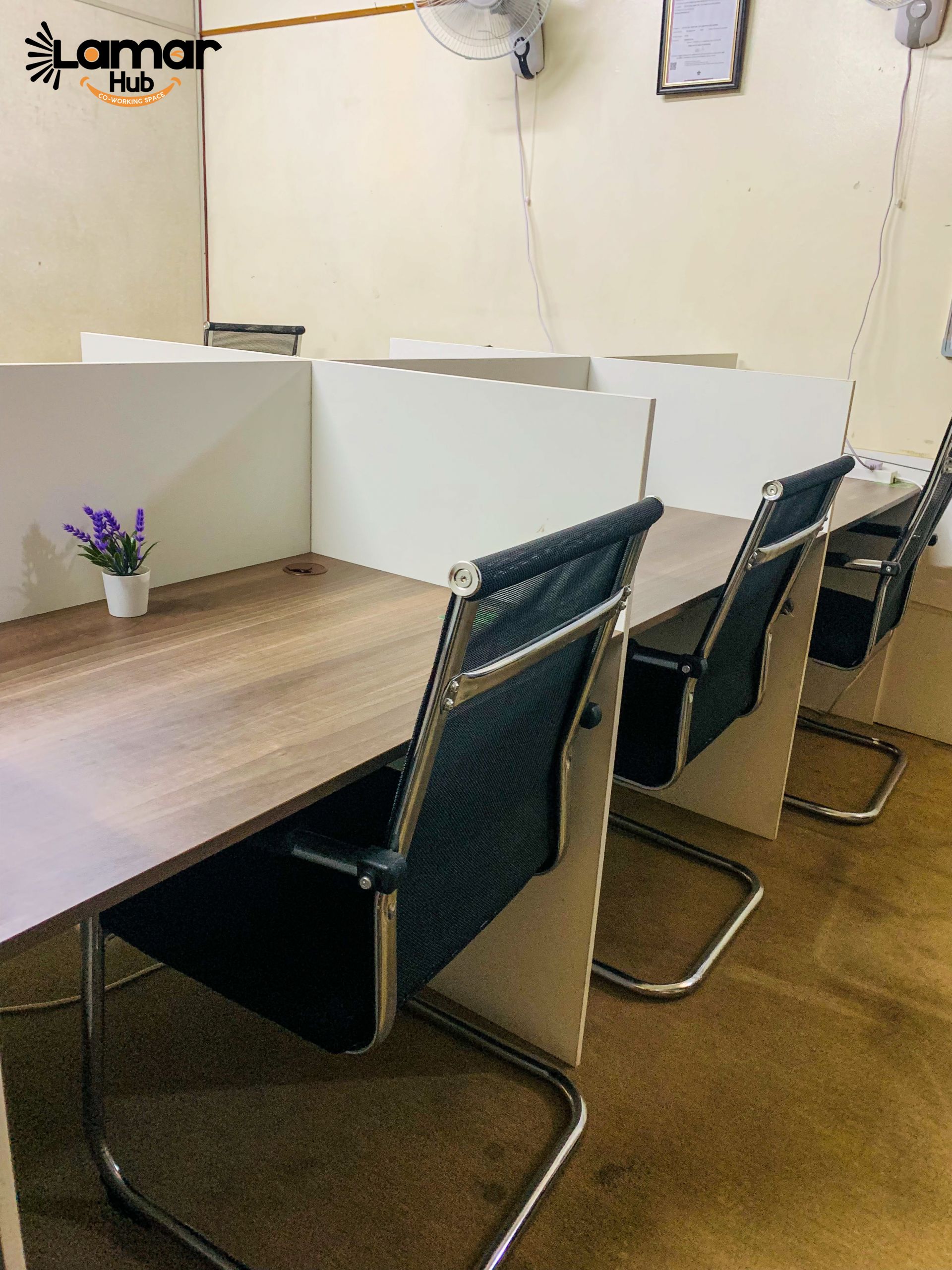 Lamar Hub Coworking space image 4